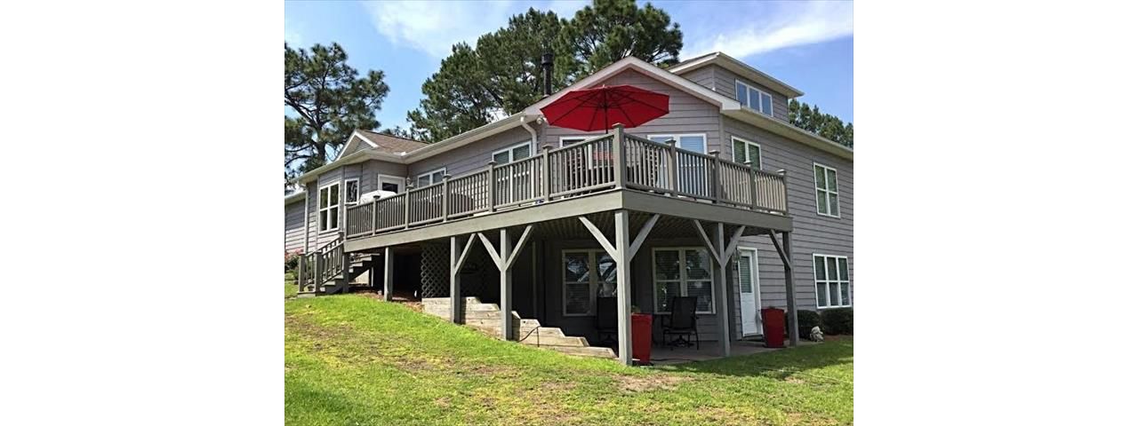 Trex Transcend deck in Pinehurst