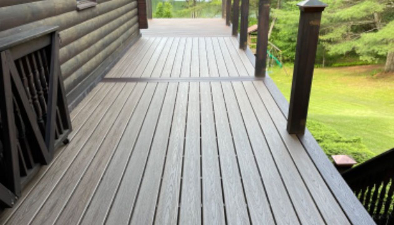 Hot tub deck 12’X12’