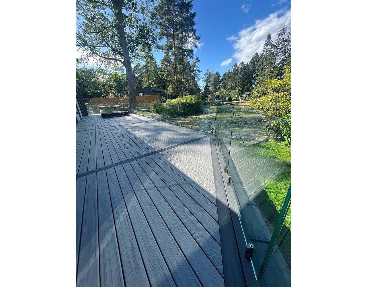 TREX Transcend Island Mist with Trex Enhance Calm Water border at Rudding Park Harrogate