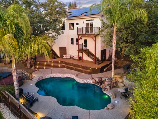 Havana Gold, Spiced Rum Border and Cladding