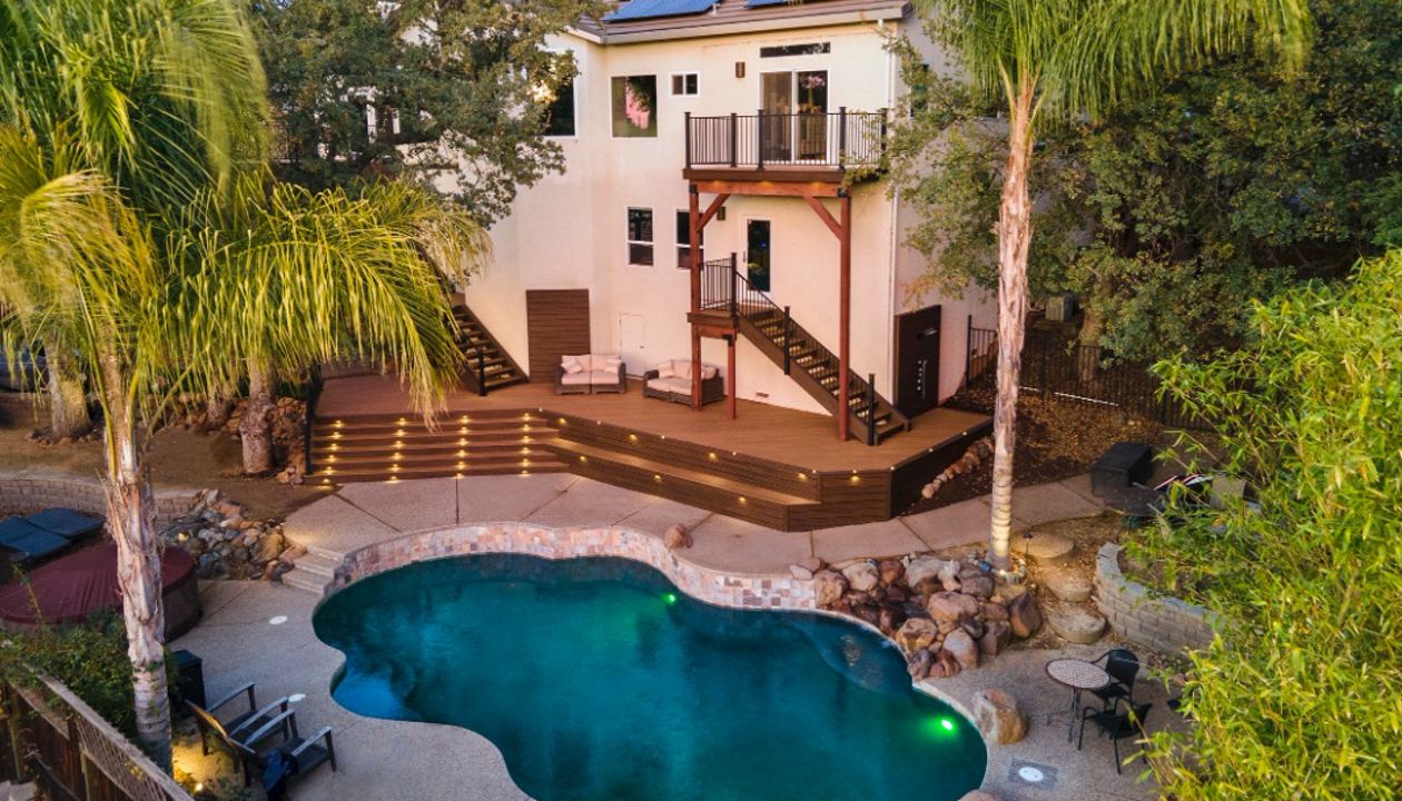 Havana Gold, Spiced Rum Border and Cladding