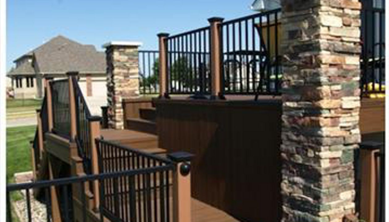 Trex Transcends Spiced Rum Deck, Des Moines (deck view)