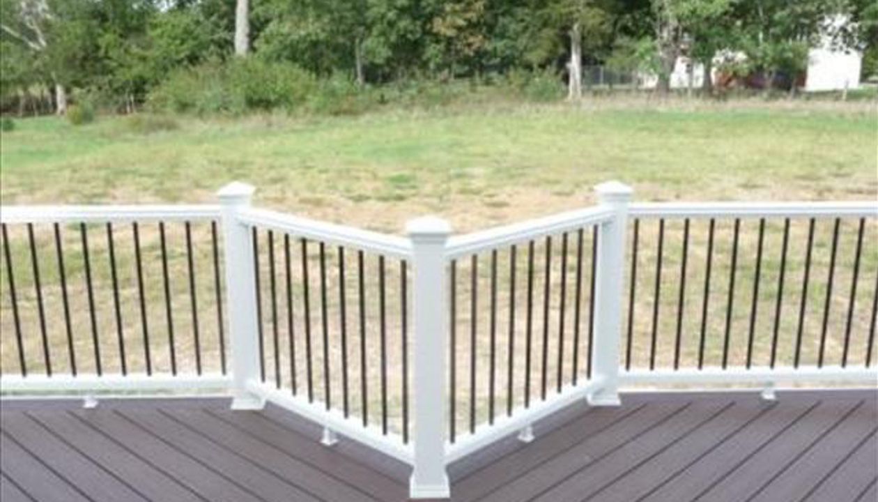 Trex Transcends Lava Rock, Transcends Rail