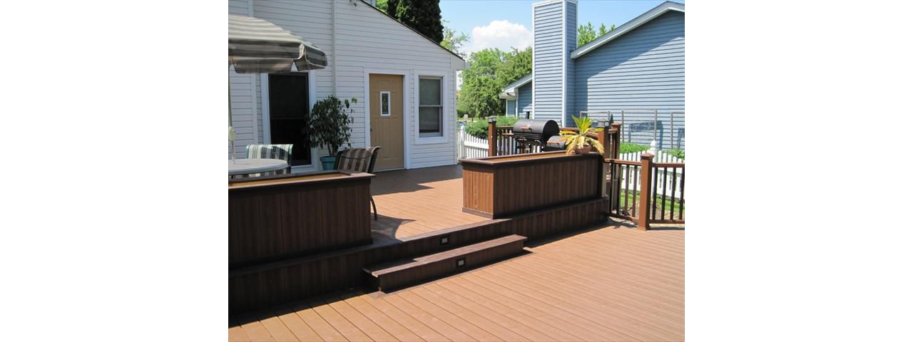 Trex Trancend Tree House with Raised Flower Boxes