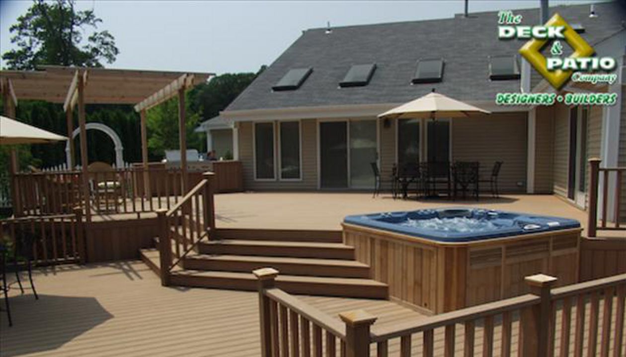 Multilevel deck with Bullfrog Spa