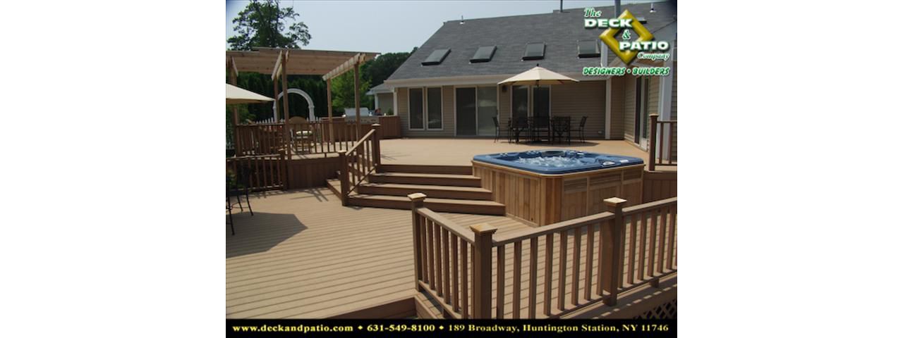 Multilevel deck with Bullfrog Spa