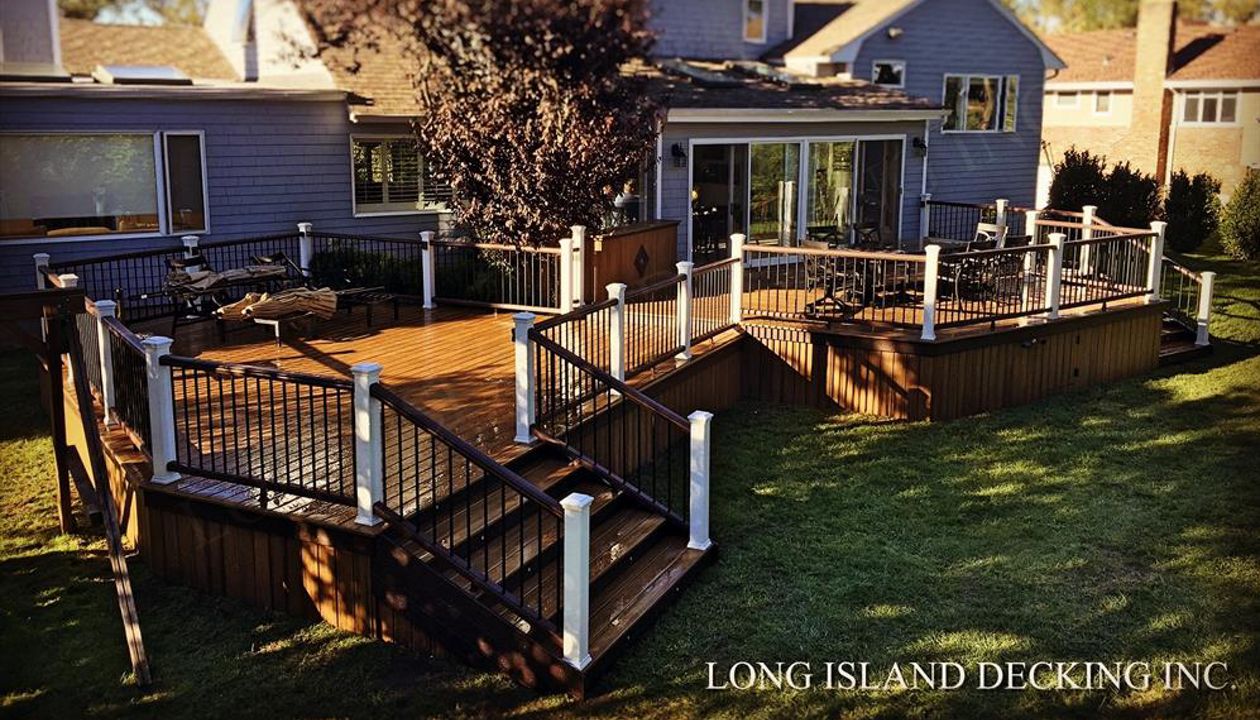 Long Island Deck Builder Hewlett NY