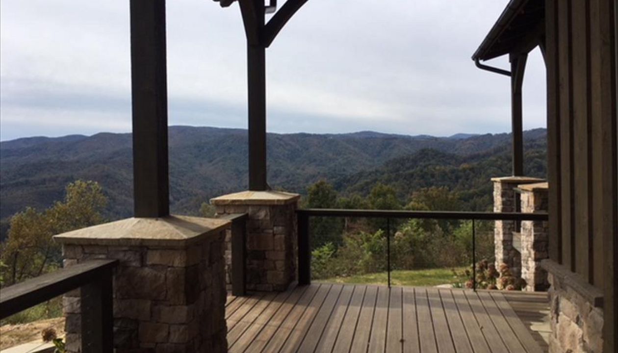 Great view from Trex Transcend Havana Gold entertaining area.