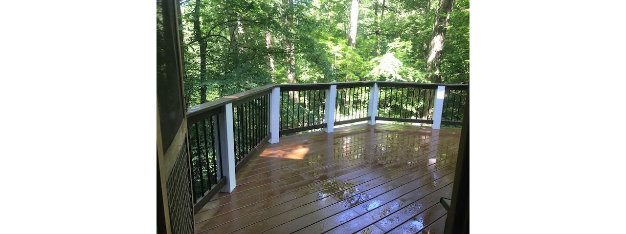 This Trex Select Saddle deck & Enhance railing was a unique project with many angles