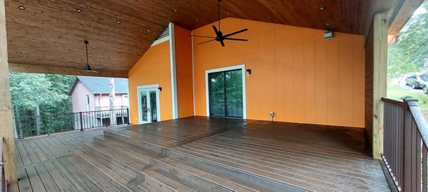 Multi-Tiered Covered Deck with Bronze Signature Railings, Spiced Rum