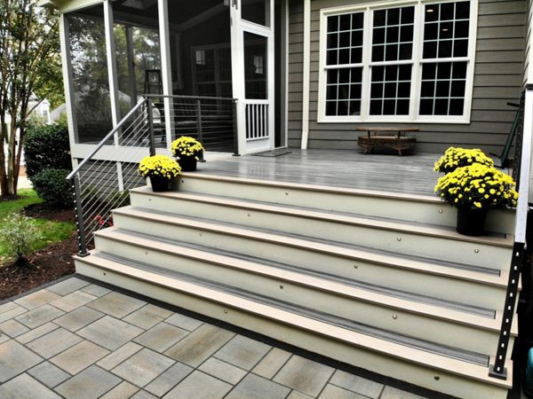 Transcend Gravel Path decking with Rope Swing border.