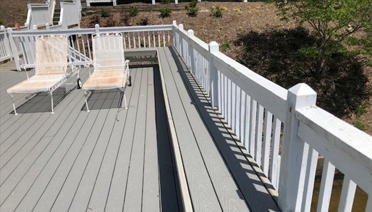 Trex Select Pebble Grey bench is great area to relax or entertain on a lazy weekend