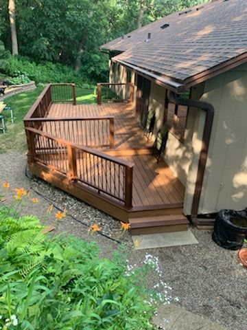 Tiki Torch with Spiced Rum Accent and Trex Trascend Railing