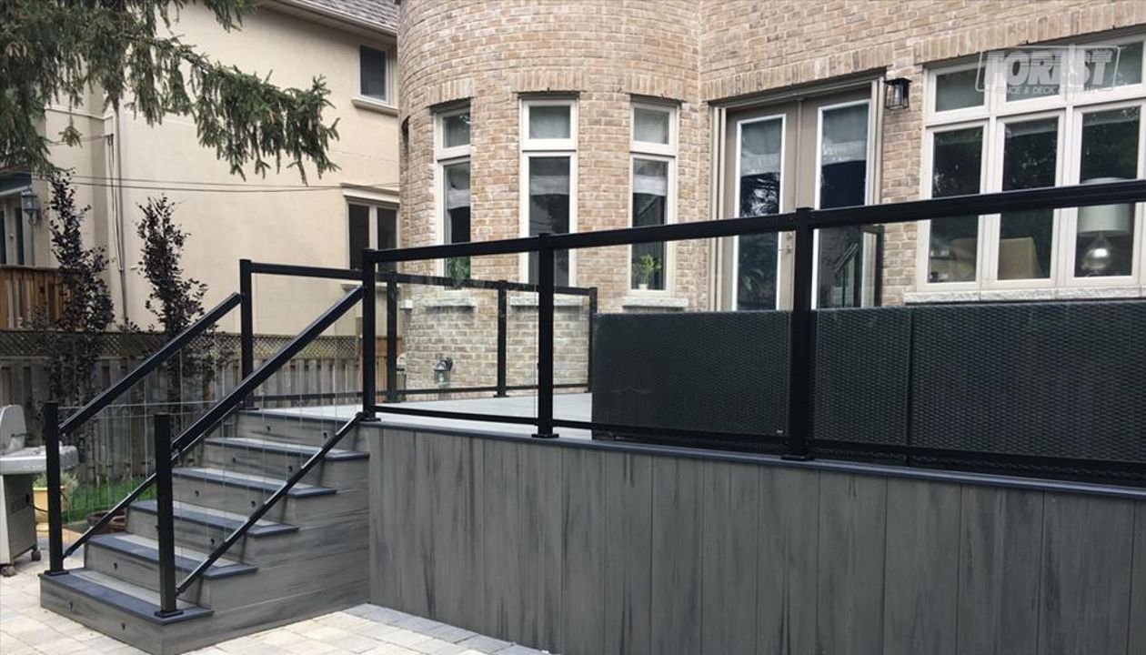 TREX  Deck and stairs with Island Mist. Built in:  Aurora, King City, Oak Ridges, Richmond Hill, Newmarket, Toronto, Mississauga, Mount Albert, Vaughan, Bradford