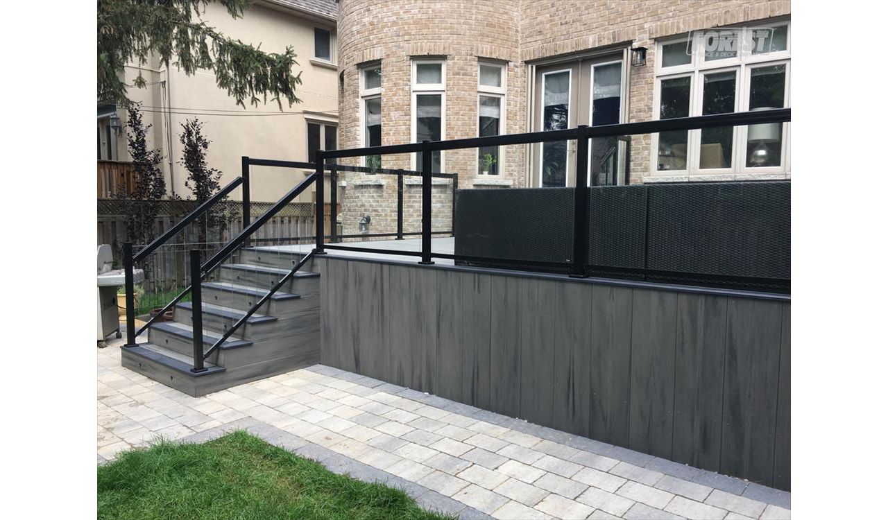 TREX  Deck and stairs with Island Mist. Built in:  Aurora, King City, Oak Ridges, Richmond Hill, Newmarket, Toronto, Mississauga, Mount Albert, Vaughan, Bradford