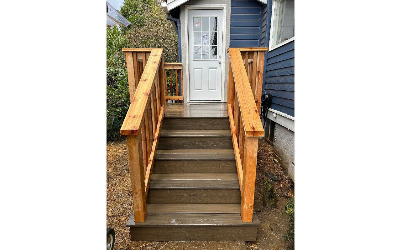 Coastal Bluff decking and fascia