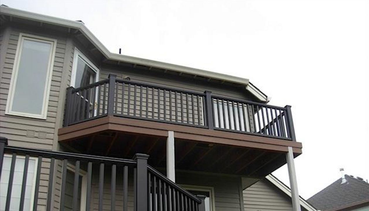 Spiced Rum with Transcend railing