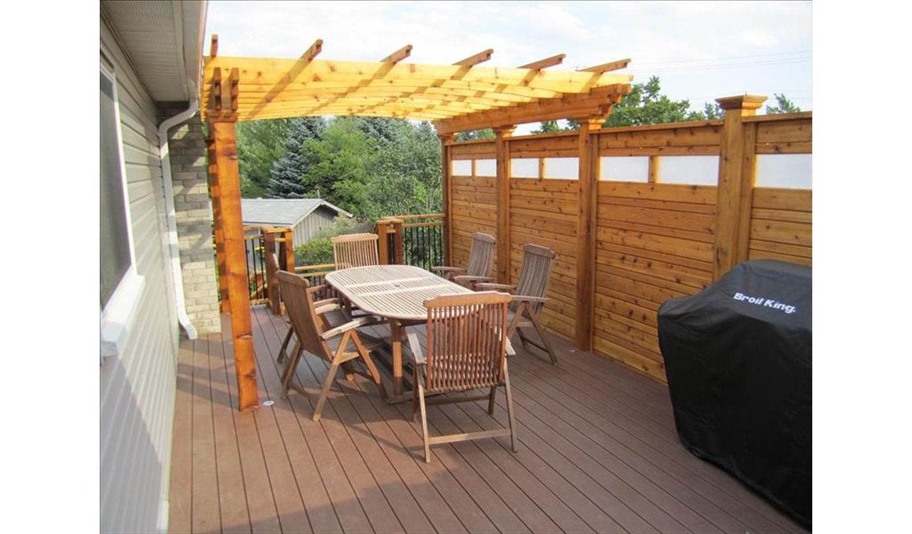 Trex Composite Deck Builder - Kitchener, Waterloo, Cambridge, Ontario