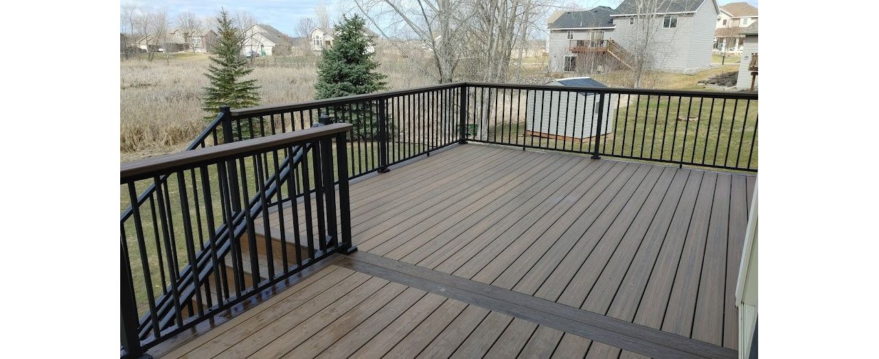 Combining Trex colors adds a beautiful accent to any deck!