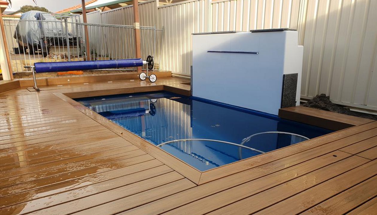 Trex Transcend - Havana Gold - Alexander Heights