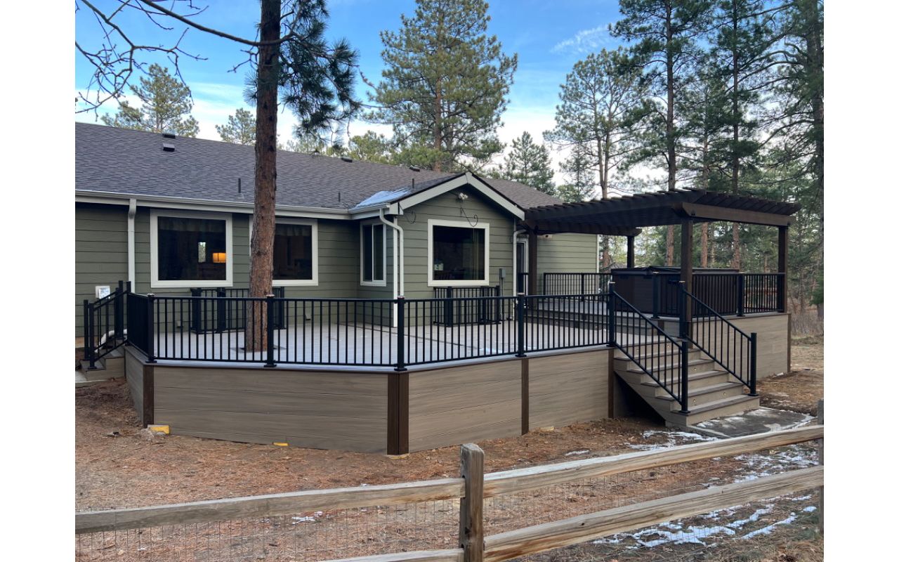 Trex Lineage Biscayne deck in Larkspur Colorado