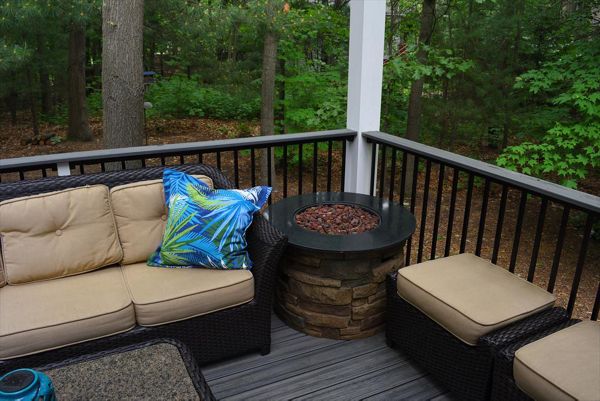 Trex Signature rail with Island Mist top cap.