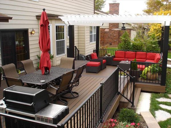 Fantastic living space with Trex decking, Missouri