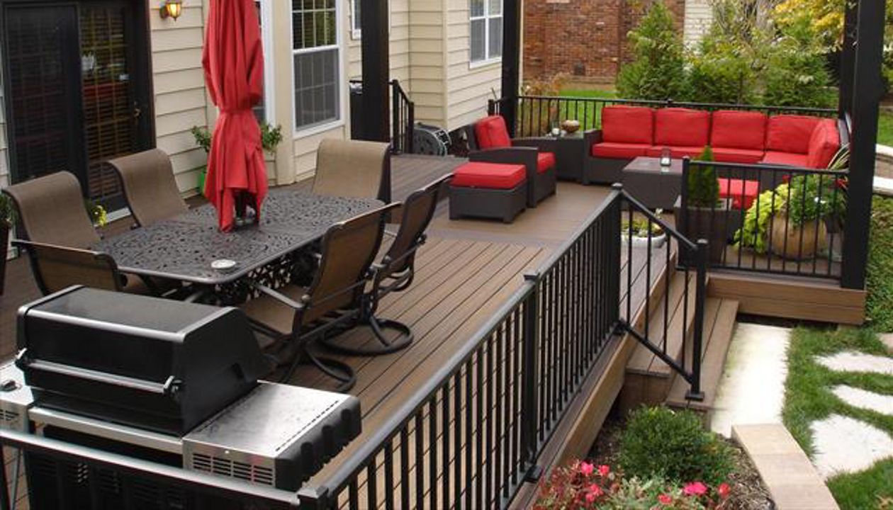 Fantastic living space with Trex decking, Missouri