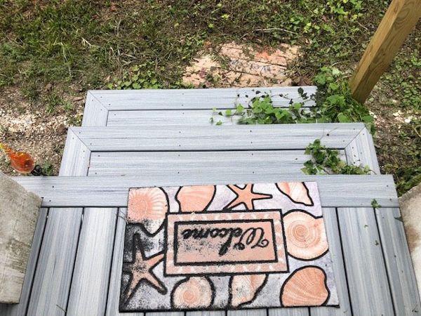 Trex Enhance Naturals Foggy Wharf stairs with a great picture frame design