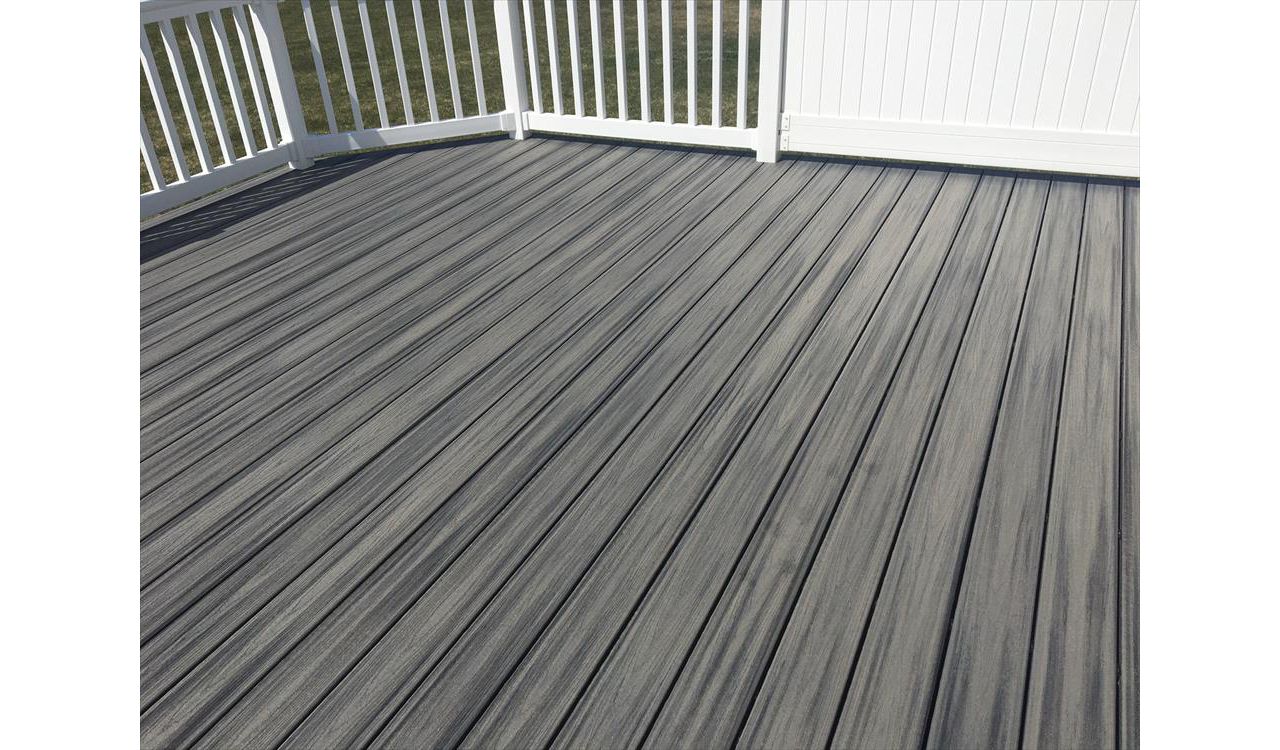 Trex Island Mist decking in Jackson, MI