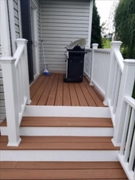 Dave's Decks and Remodeling Gallery Photo 12