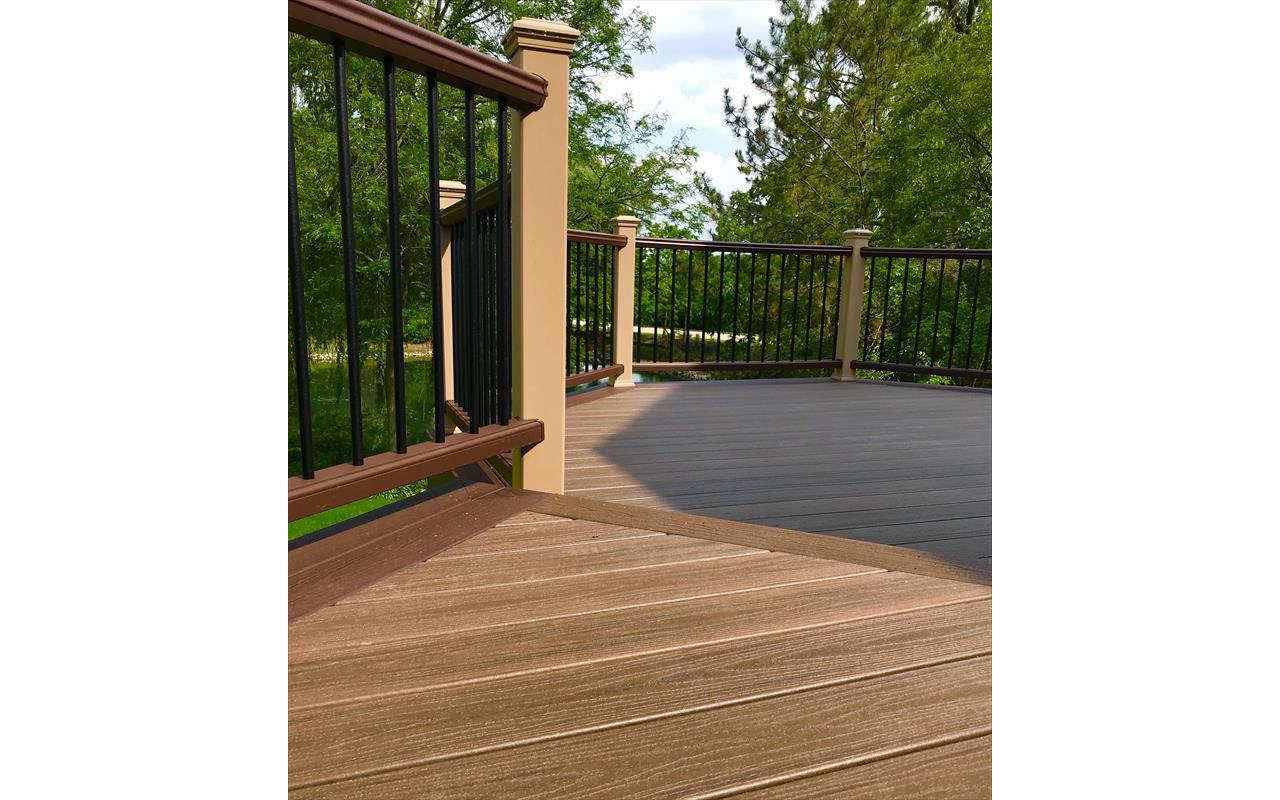 Trex deck_ Trex lighting_ Composite deck_ Composite decking_ Trex decking_ Barrington IL_ Trex deck contractor
