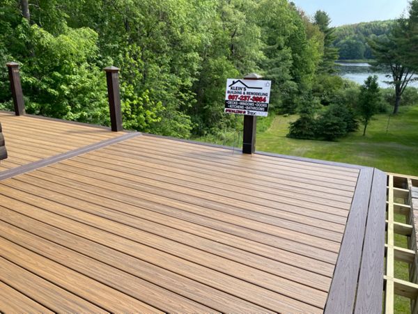 16’ x 60’ Upper deck Havana Gold with Vintage Lant