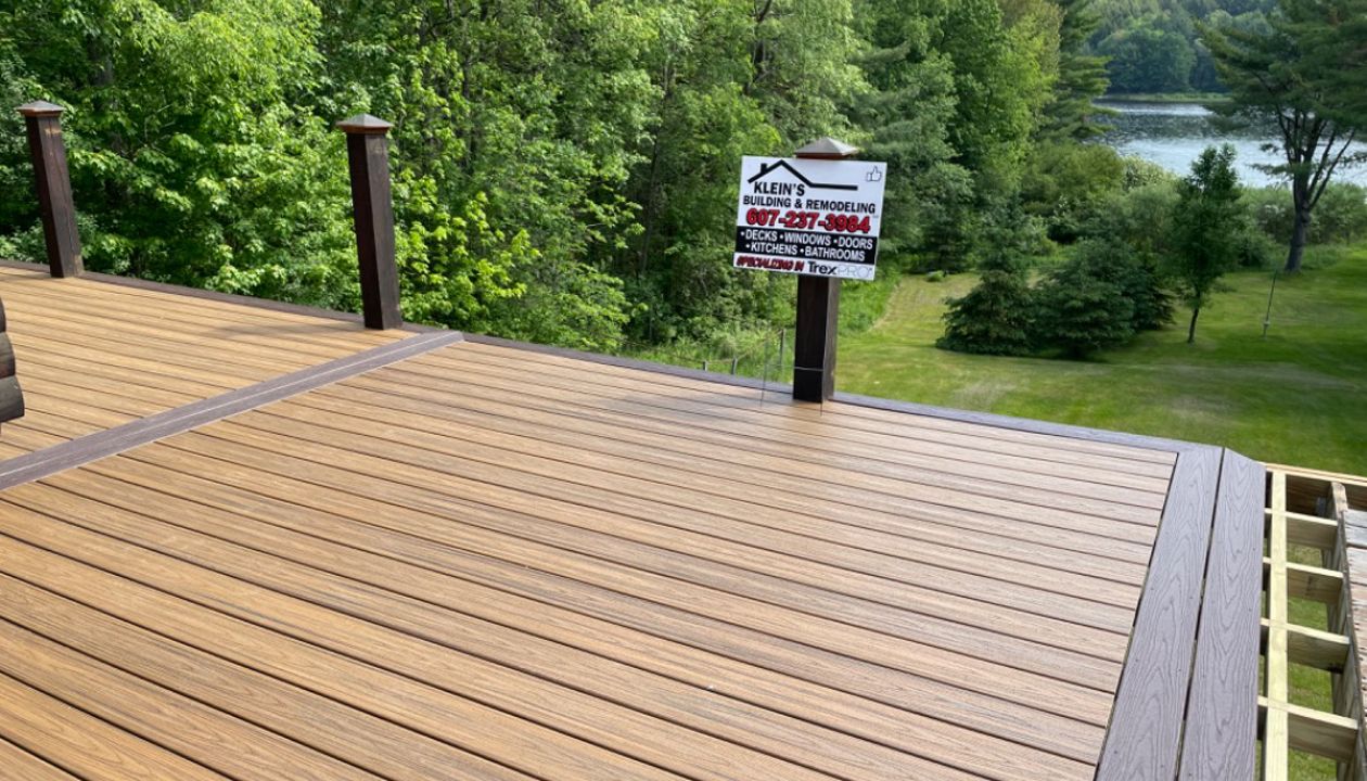 16’ x 60’ Upper deck Havana Gold with Vintage Lant