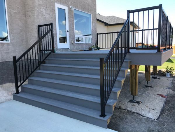 pebble grey trex select