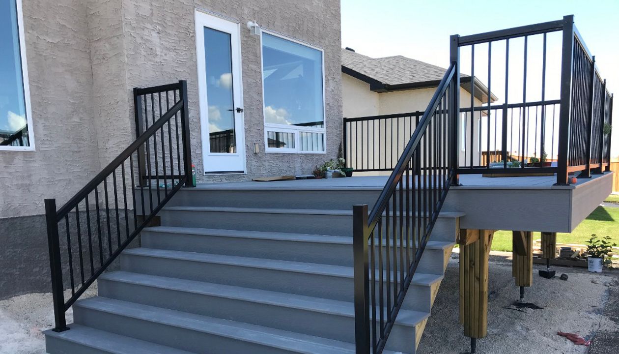 pebble grey trex select