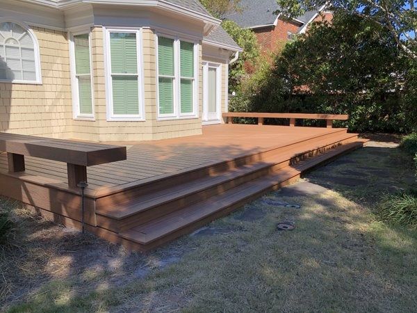 Benches and wide seating create lots of seating