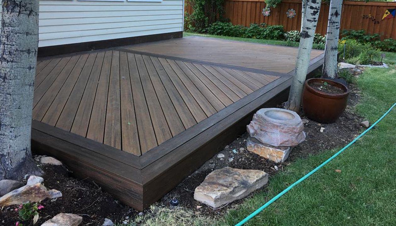 havana gold decking with spice rum border