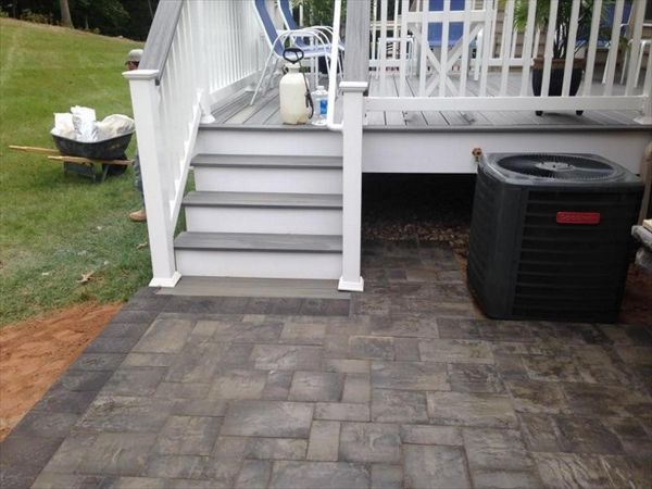 Trex Transcend Gravel Path decking with picture frame