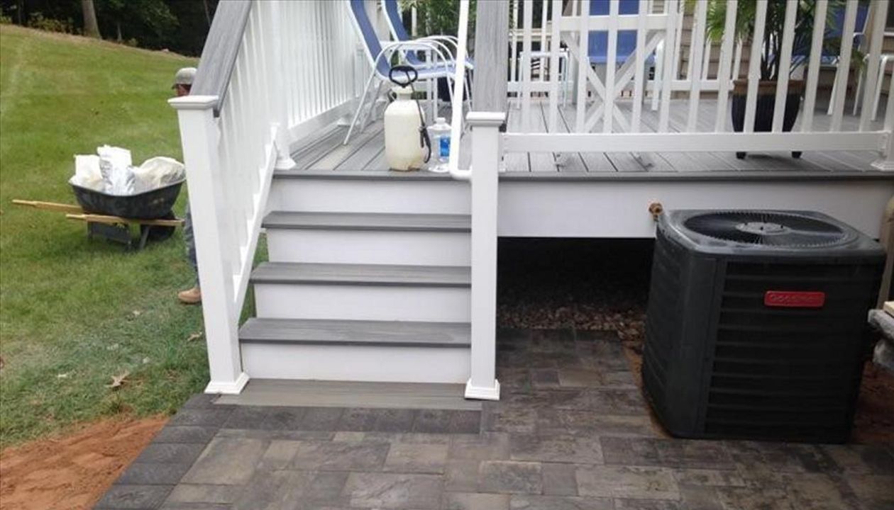 Trex Transcend Gravel Path decking with picture frame