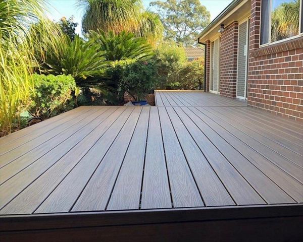 The Havana Gold  deck boards have been installed. The homes owners were very pleased with the colour they chose and the new entertainment area that they have been able to create.
