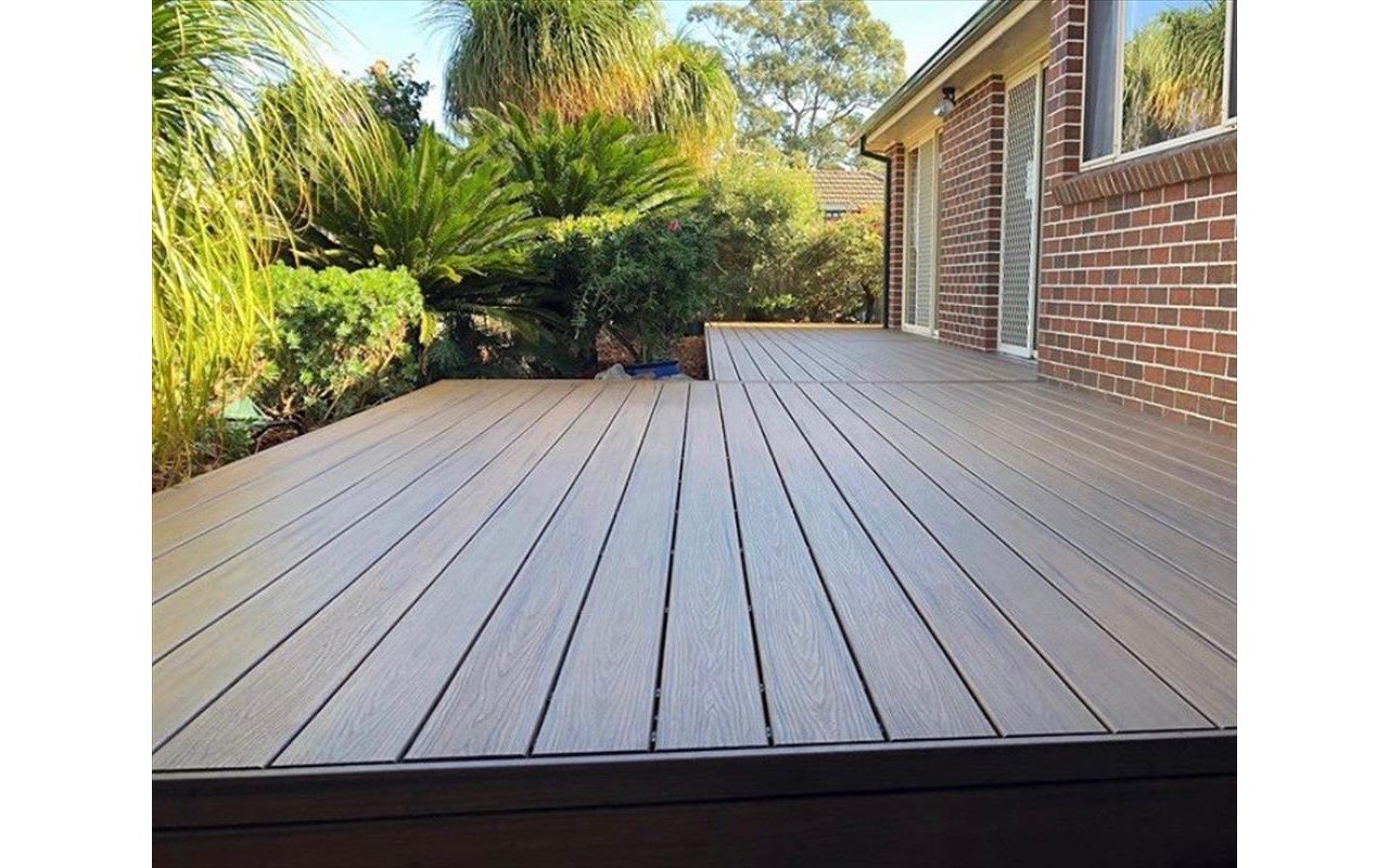 The Havana Gold  deck boards have been installed. The homes owners were very pleased with the colour they chose and the new entertainment area that they have been able to create.