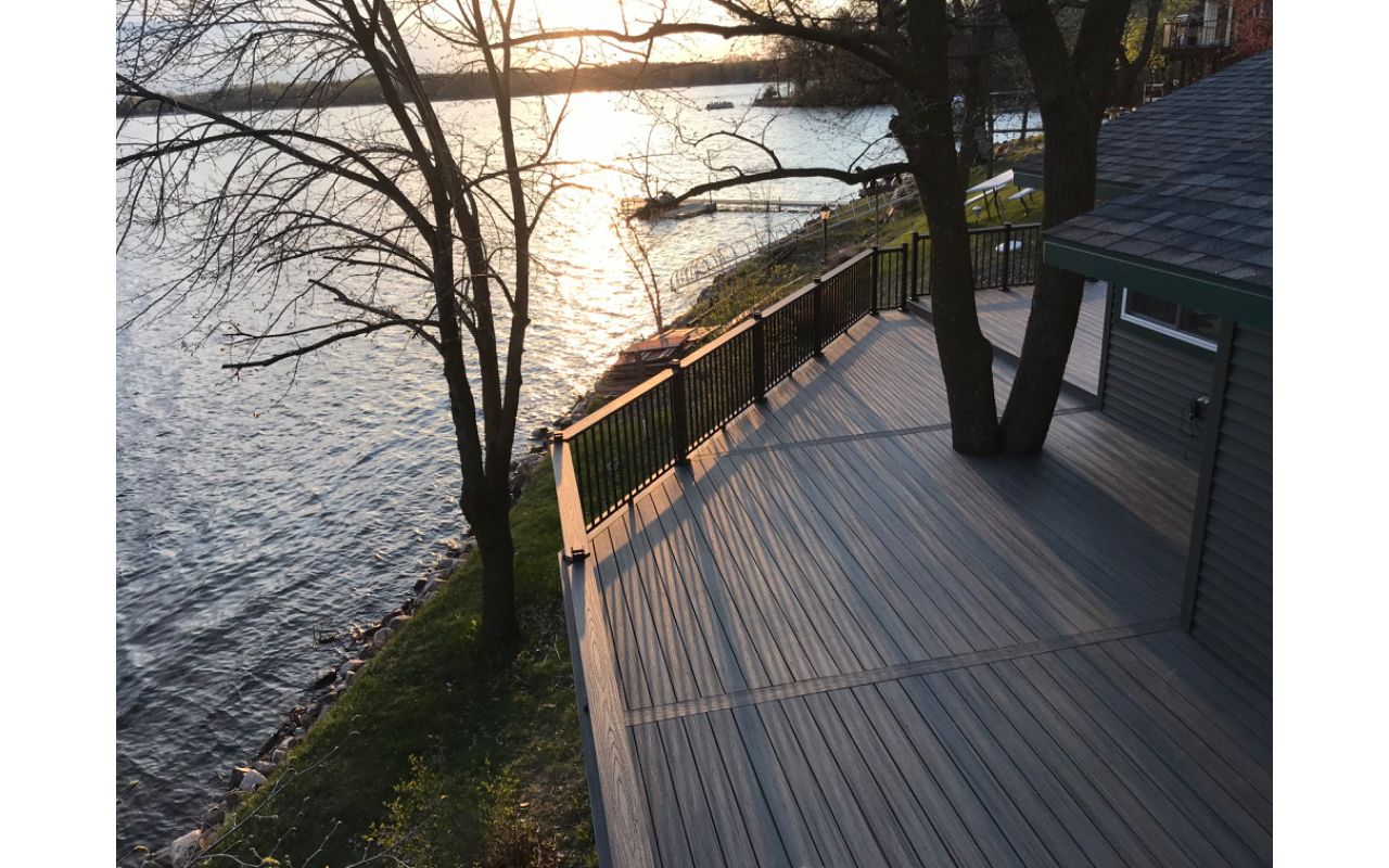 Maple Lake Trex Island Mist Composite decking with Signature rail and LED post cap lights
