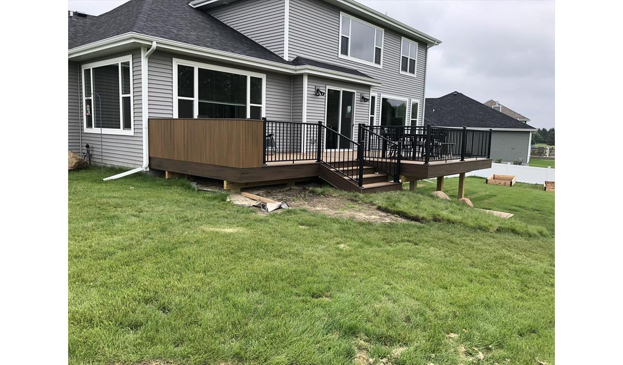TREX TRANSCEND DECKING (SPICED RUM & HAVANNA GLOD)
