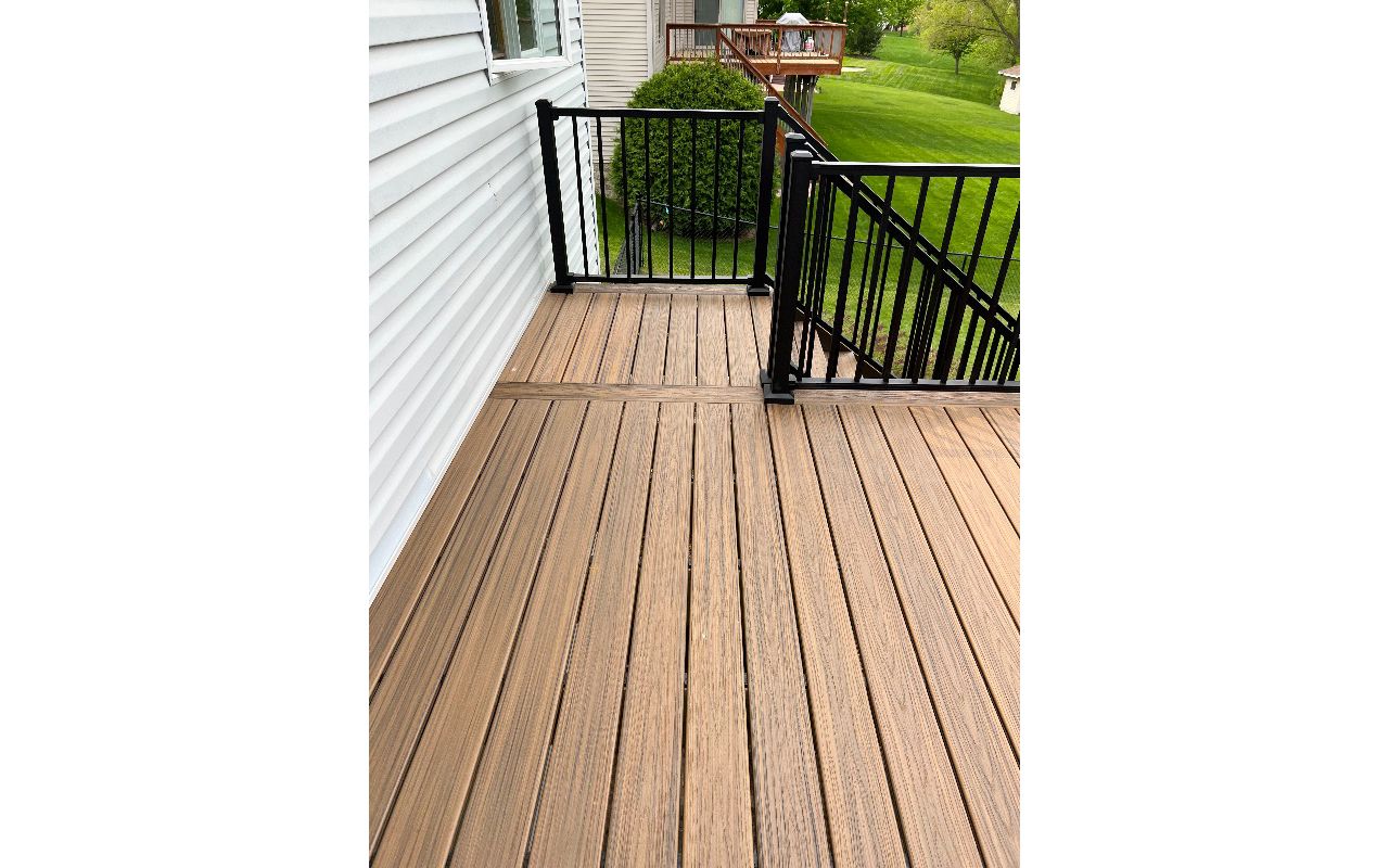Trex Transcends composite decking, Havana Gold, picture frame, Trex Signature aluminum railing, Rochester area