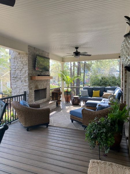 Trex Enhance Toasted Sand deck