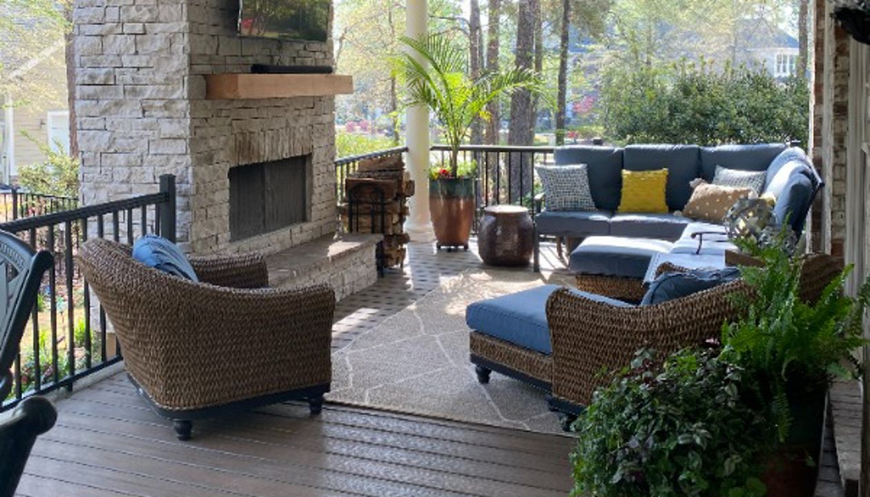 Trex Enhance Toasted Sand deck