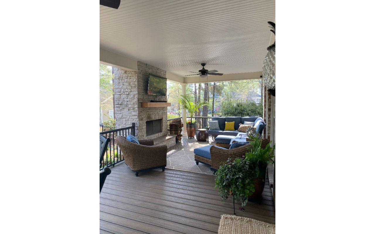 Trex Enhance Toasted Sand deck