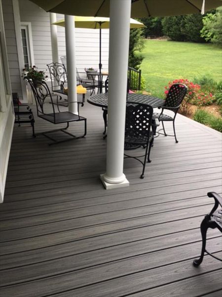 Trex Transcend Island Mist deck gives lots of room to spread out