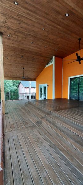 Multi-Tiered Covered Deck - Spiced Rum